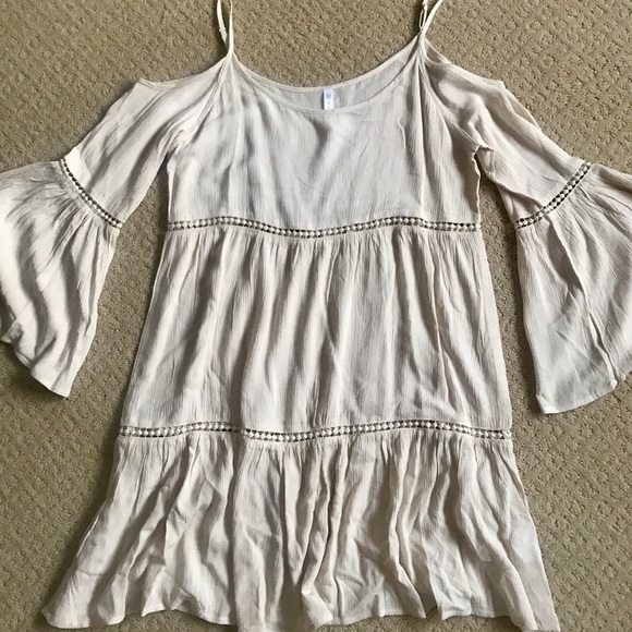 Flowy cream dress - Picture 1 of 1